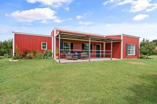 4517 County Road 2280,  Blooming Grove,  TX 76626