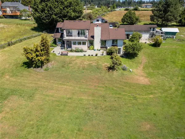 Saanich, BC V8X 2C4,4220 Blenkinsop Rd