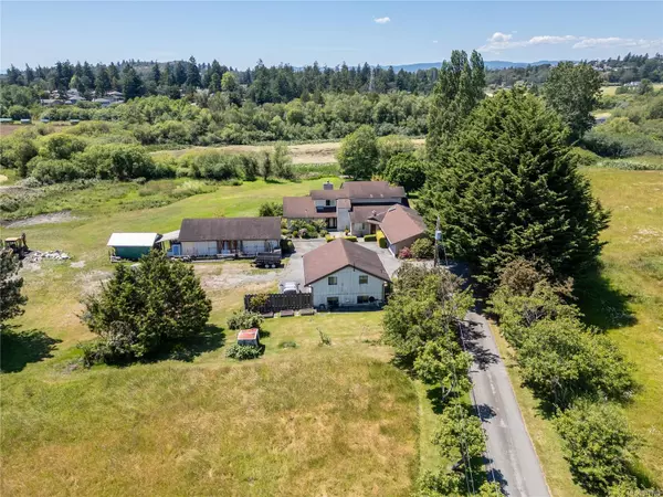 Saanich, BC V8X 2C4,4220 Blenkinsop Rd