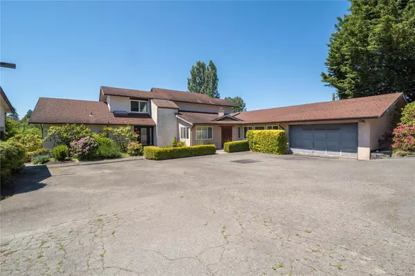 Saanich, BC V8X 2C4,4220 Blenkinsop Rd