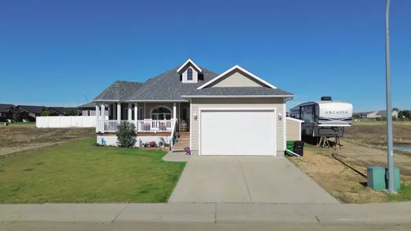 7208 44 Avenue Close, Camrose, AB T4V 5E1