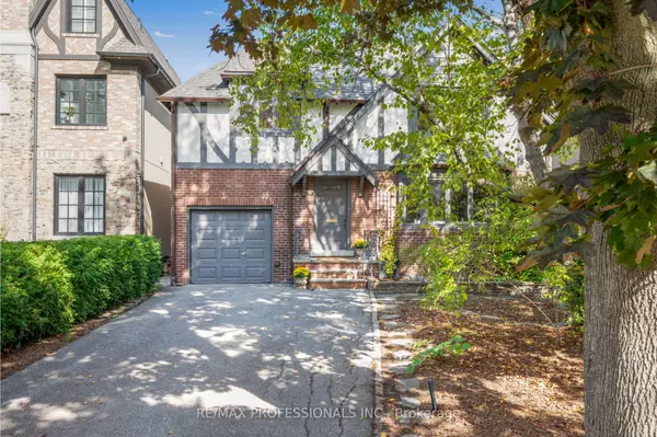 Toronto W08, ON M8X 2R6,48 Kingsway CRES