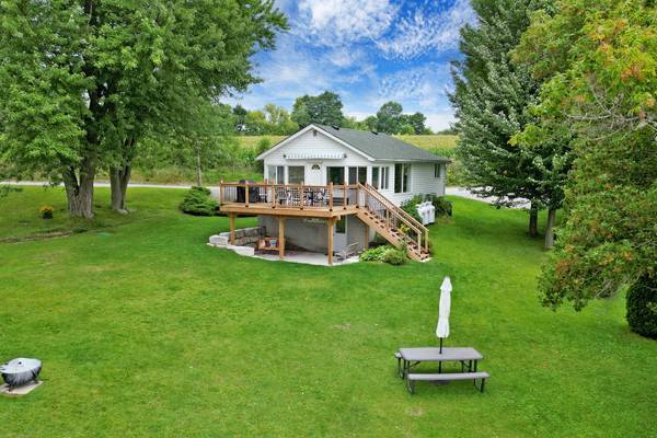 90 Plum Point LN, Kawartha Lakes, ON K0M 2C0