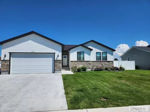 3880 N Livingston Avenue, Idaho Falls, ID 83401