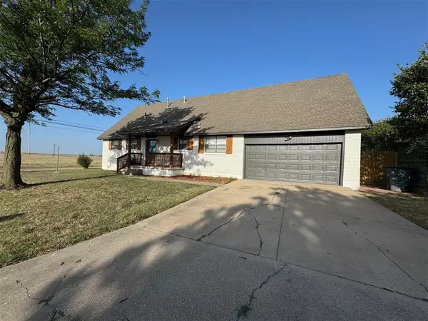 2 NW 57th Street, Lawton, OK 73505