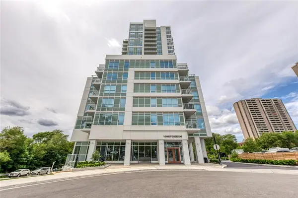 10 WILBY Crescent #309, Toronto, ON M6N 0B6