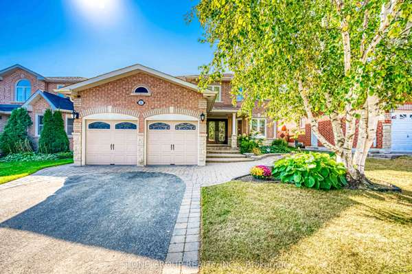 11 SAINT AVE, Bradford West Gwillimbury, ON L3Z 3E6