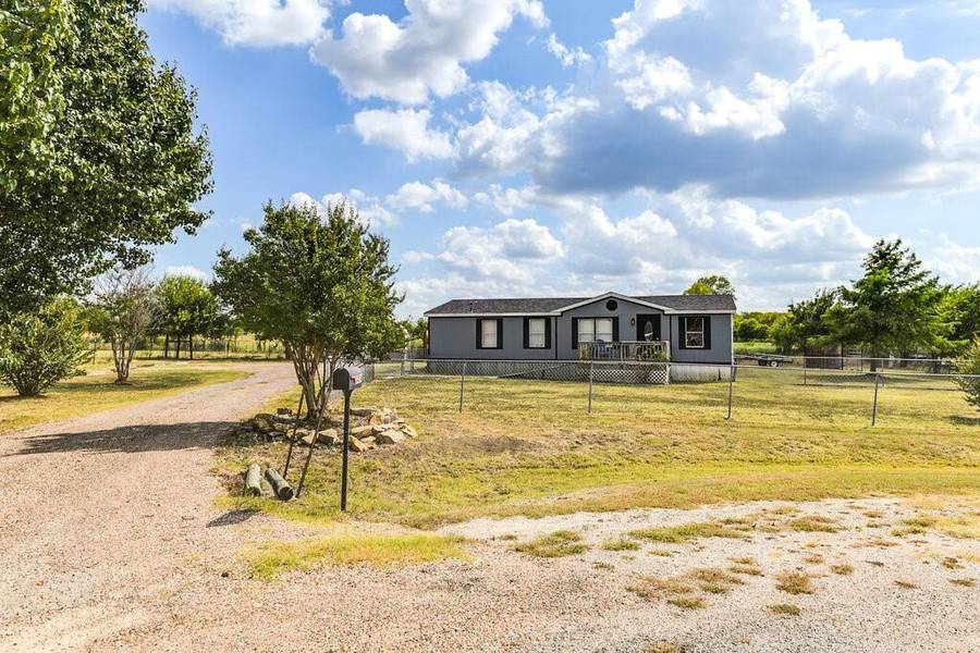 8404 Sage Meadows Drive, Alvarado, TX 76009