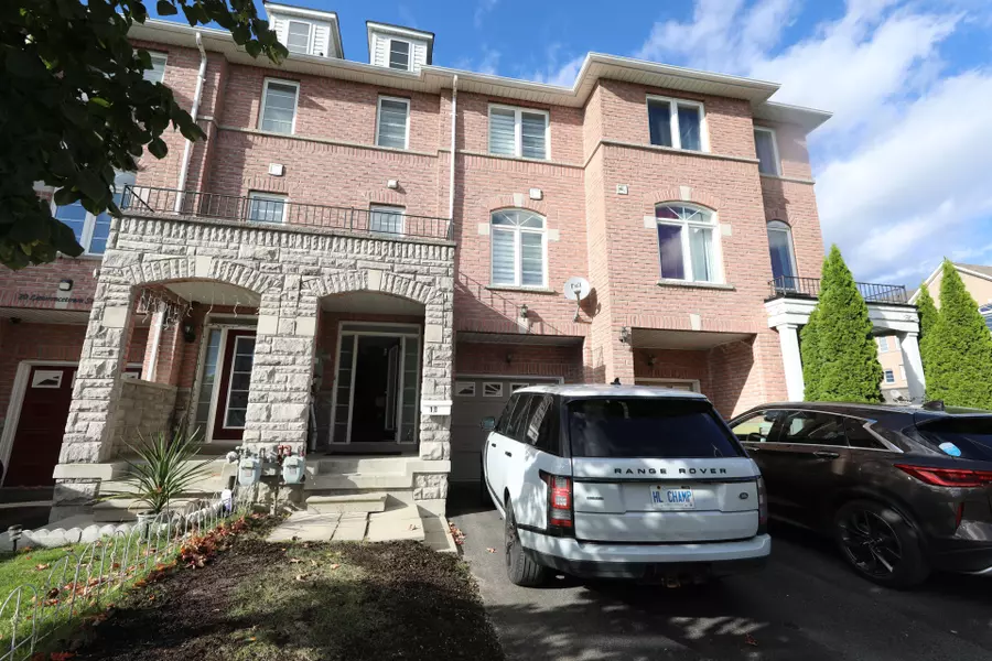 18 Lawrence Town ST, Ajax, ON L1S 0B8