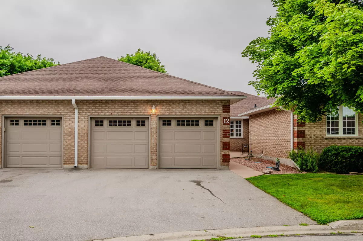 Cambridge, ON N1T 1P5,75 Beasley CRES #12