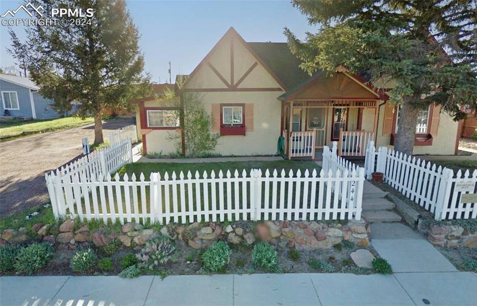 244 Washington ST, Monument, CO 80132