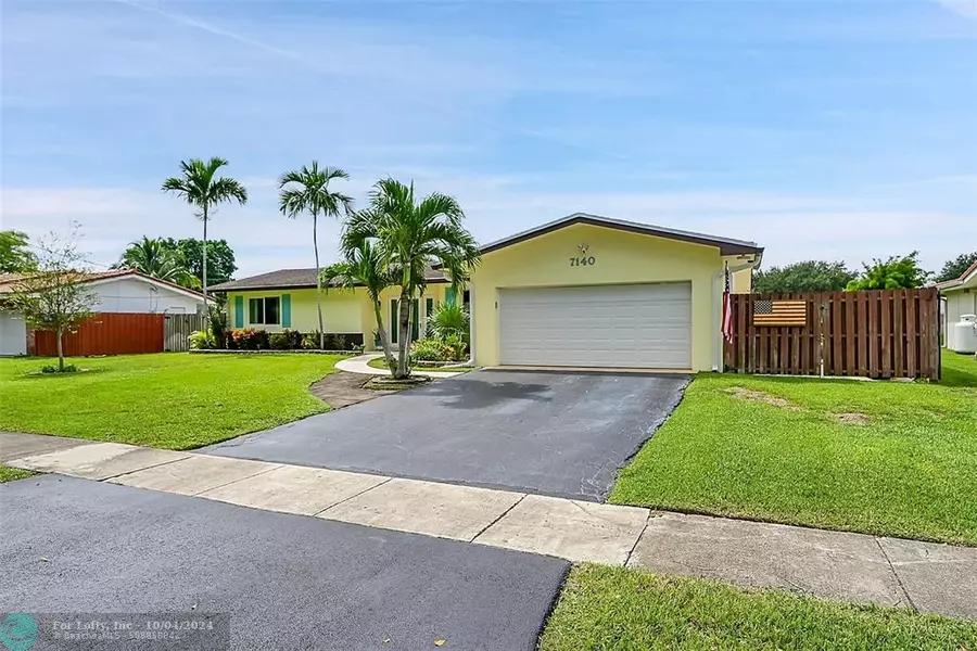 7140 NW 10th Ct, Plantation, FL 33313