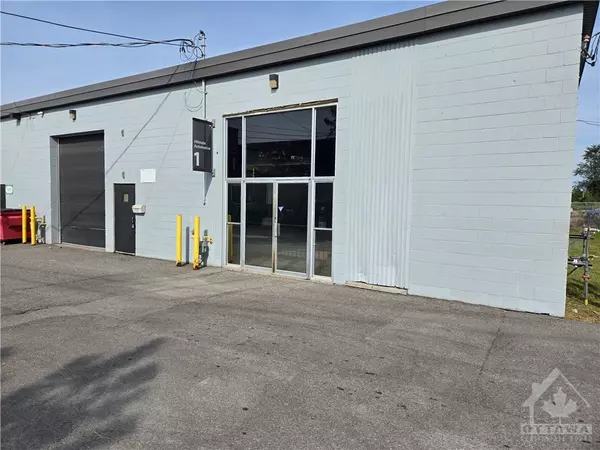 Ottawa, ON K1T 1M5,1501 SIEVERIGHT AVE #1 & 2