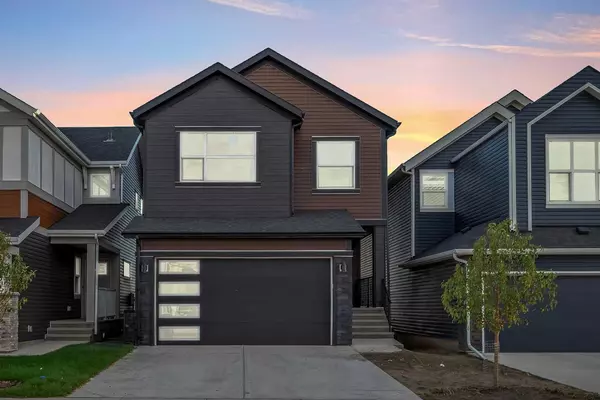 274 Seton Villas SE, Calgary, AB T3M 3K4