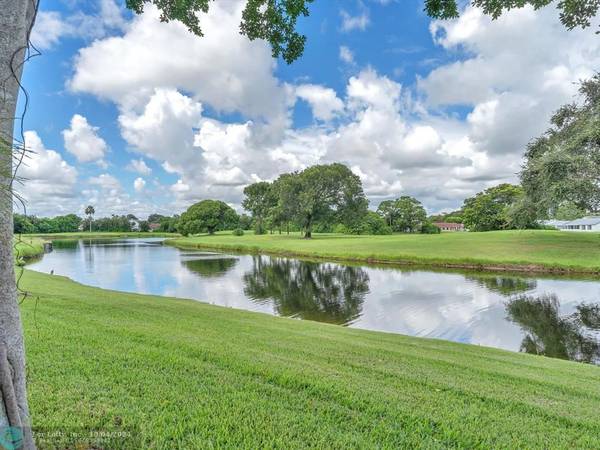 9290 Vista Del Lago  #E, Boca Raton, FL 33428