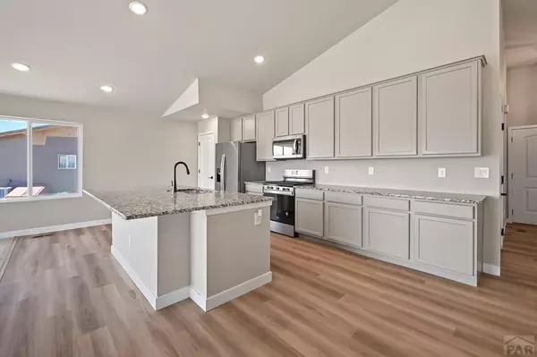 Pueblo, CO 81007,386 Larchmont Dr