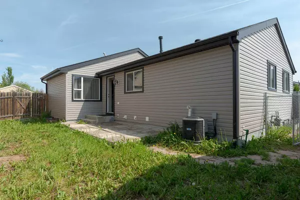 Fort Mcmurray, AB T9H 4T4,361 Bird CRES