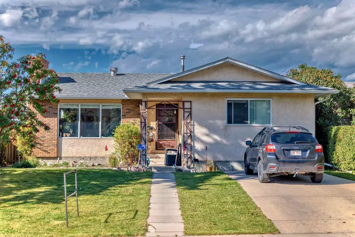 Calgary, AB T1Y1H6,27 Rundleson WAY NE