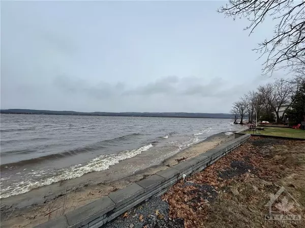 Ottawa, ON K0A 3M0,762 BAYVIEW DR