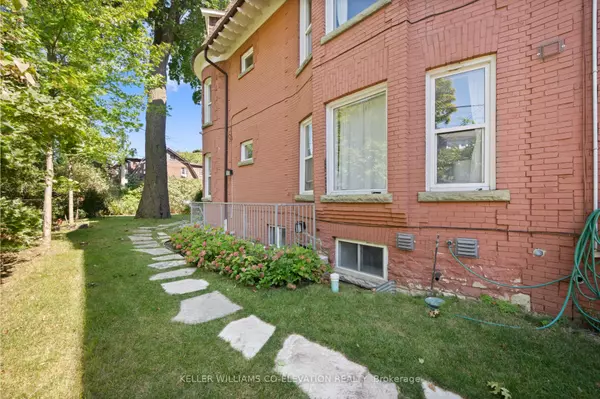 Toronto W01, ON M6R 1Y7,79 Boustead AVE #Bsmt