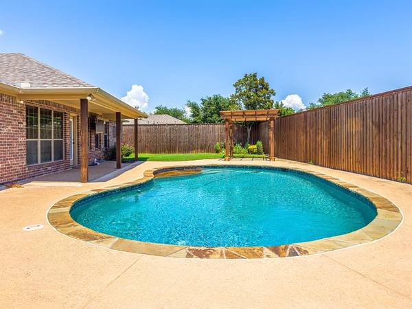 805 Winged Foot, Corsicana, TX 75110