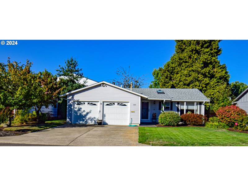 907 OREGON WAY, Woodburn, OR 97071