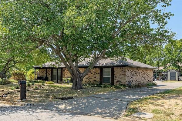 217 Diane Drive,  Sanger,  TX 76266