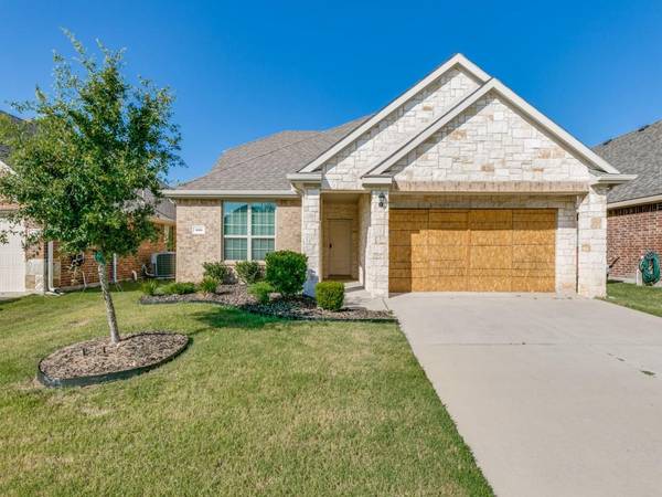 590 Jamestown Lane, Fate, TX 75189