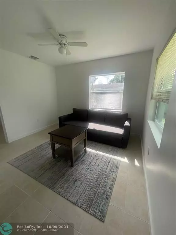 1137 NE 15  #2, Fort Lauderdale, FL 33304