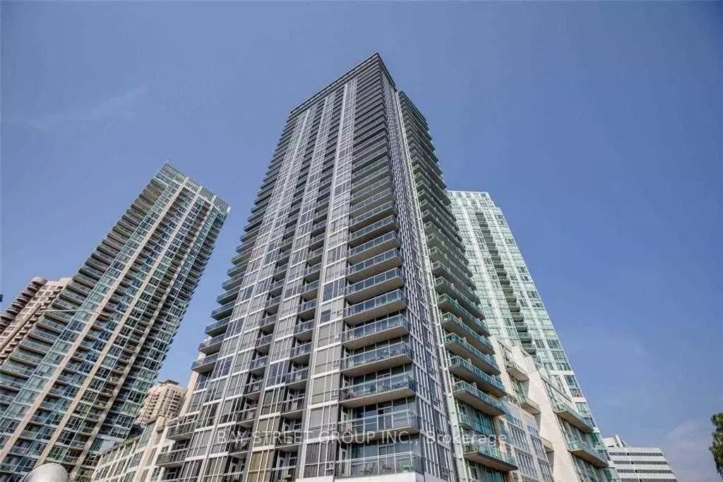 Mississauga, ON L5B 0E8,223 WEBB DR #2204