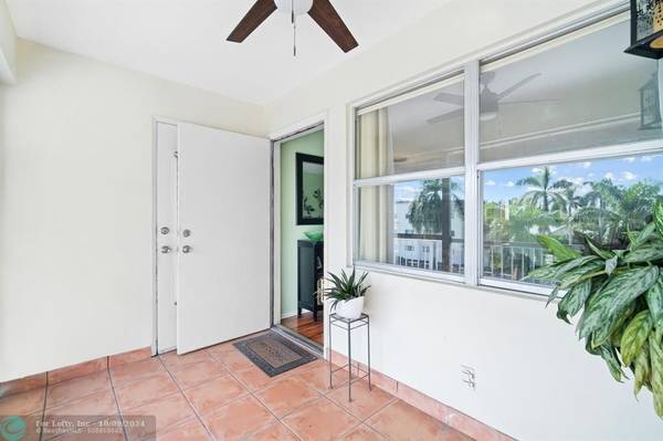 Hallandale Beach, FL 33009,300 Layne Blvd  #313