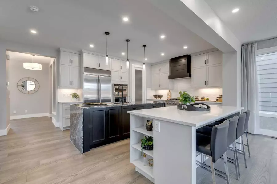 320 Legacy CIR Southeast, Calgary, AB T2X3Y8