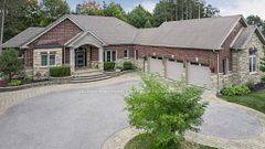 36 Lilac LN, Springwater, ON L9X 0N4