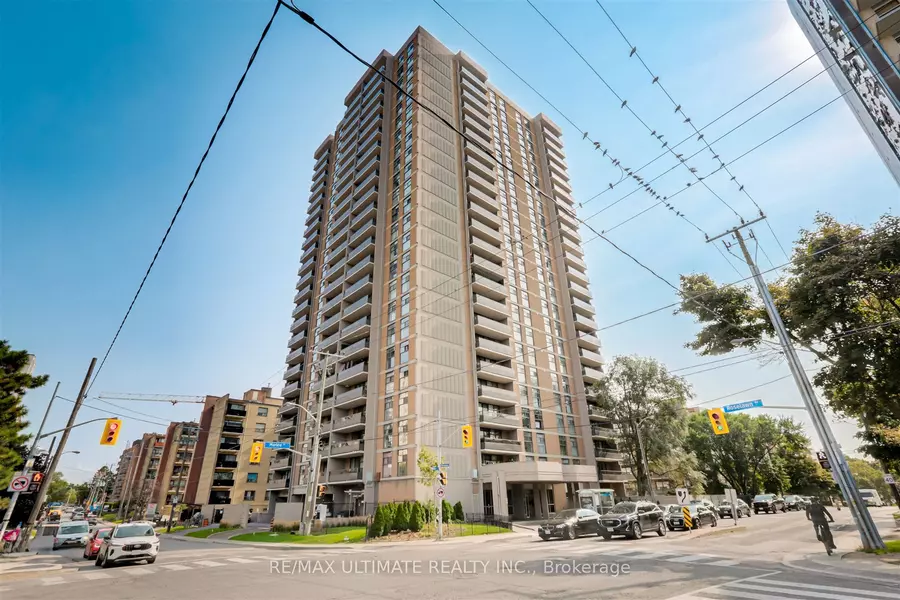 135 Marlee AVE #501, Toronto W04, ON M6B 4C6