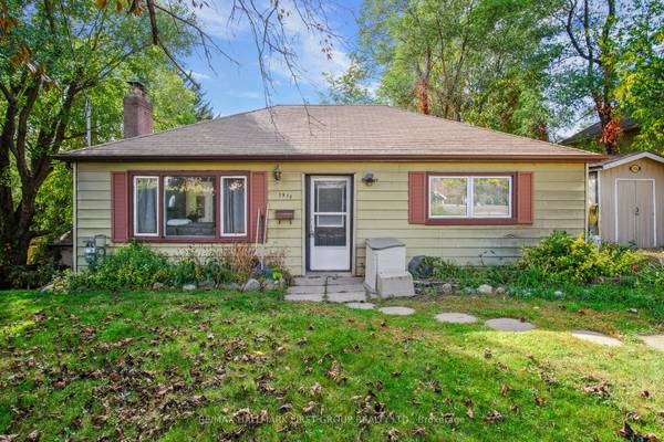 1914 Liverpool RD, Pickering, ON L1V 1W5