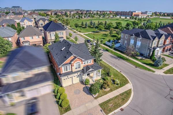 108 Golden Orchard RD, Vaughan, ON L6A 0M7