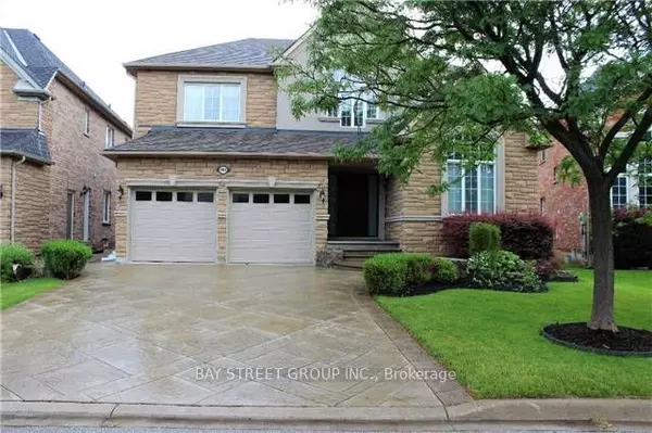 Oakville, ON L6H 6W8,2363 Valley Forest WAY