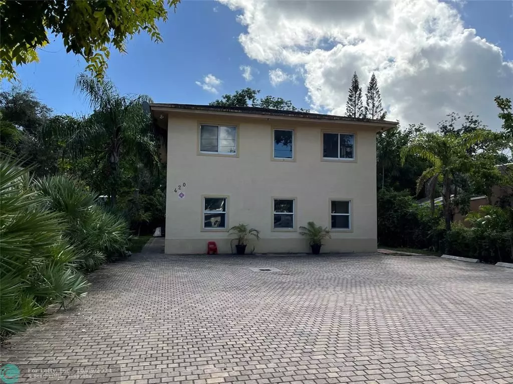 Fort Lauderdale, FL 33316,420 SE 18th Ct  #3