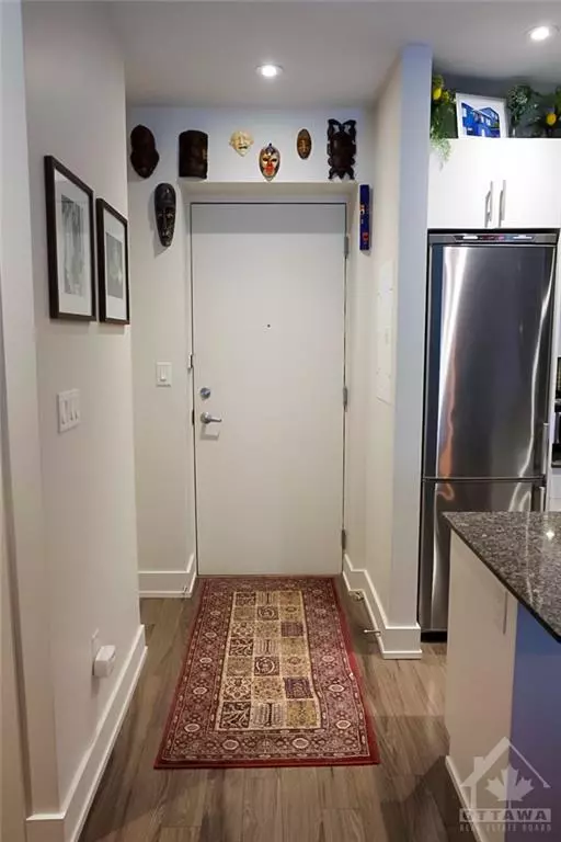 Ottawa, ON K1S 4P4,100 CHAMPAGNE AVE S #210