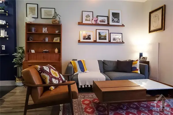 Ottawa, ON K1S 4P4,100 CHAMPAGNE AVE S #210