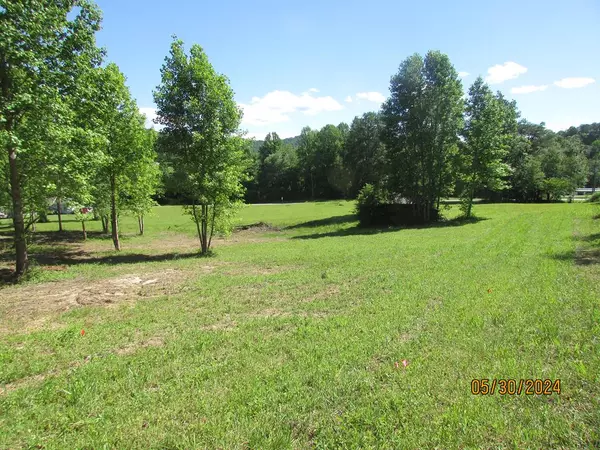 Hayesville, NC 28904,928 Waldroup Road