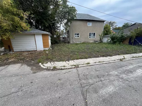 Winnipeg, MB R2W 3K6,107 Rex AVE