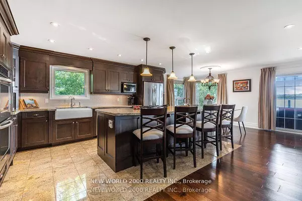 Richmond Hill, ON L4E 3A6,245 Lakeland CRES