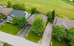 Kawartha Lakes, ON L0C 1G0,215 Southcrest DR