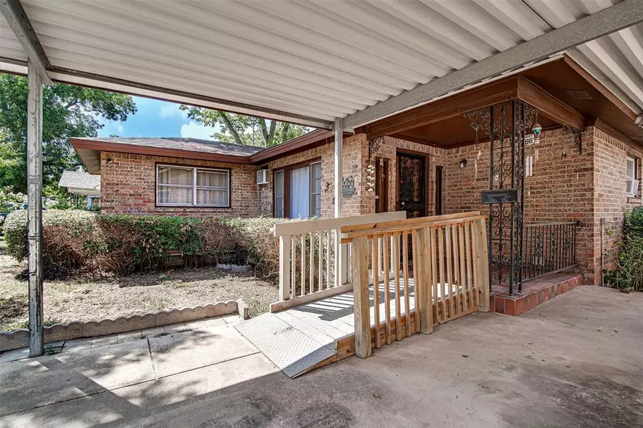 3207 24th Street, Fort Worth, TX 76106