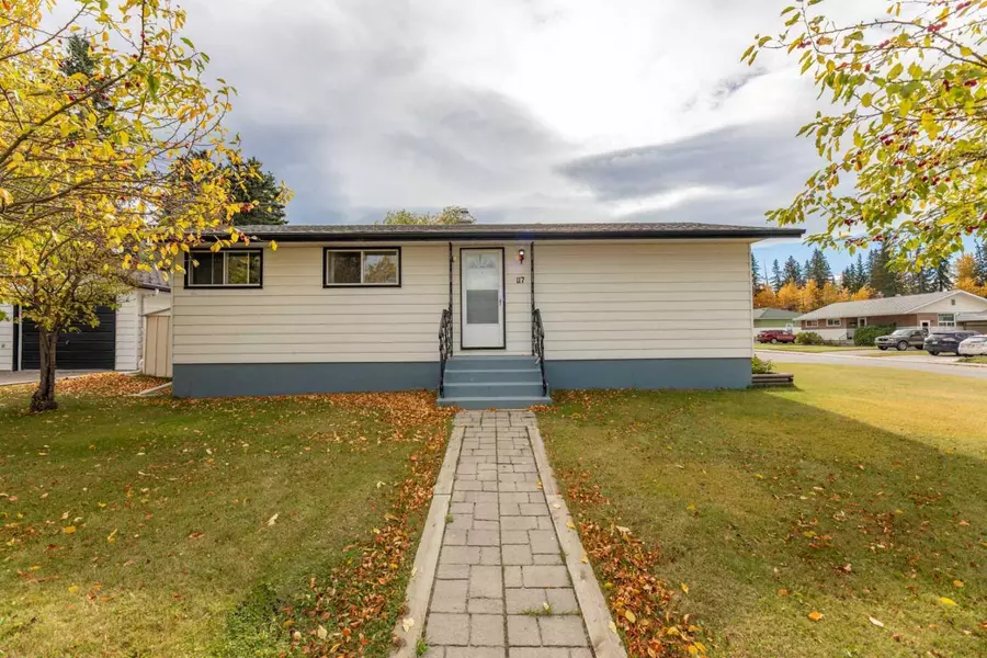 117 Dorin DR, Hinton, AB T7V 1B8