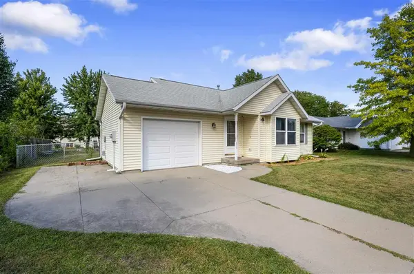 850 Maple St, North Liberty, IA 52317