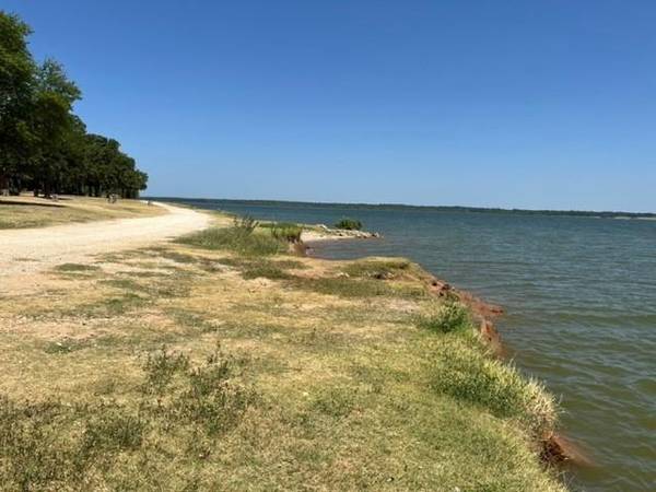 Gordonville, TX 76245,952 Lake Road