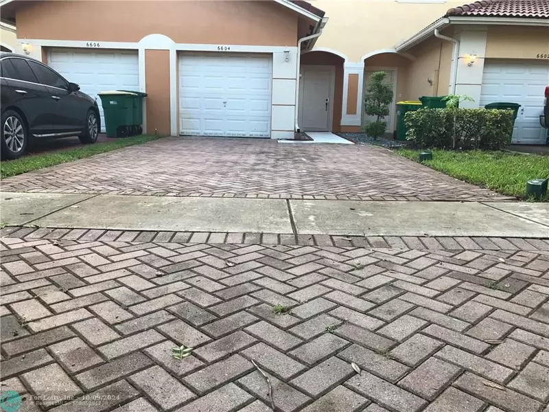 6604 Catalina Ln  #6604, Tamarac, FL 33321