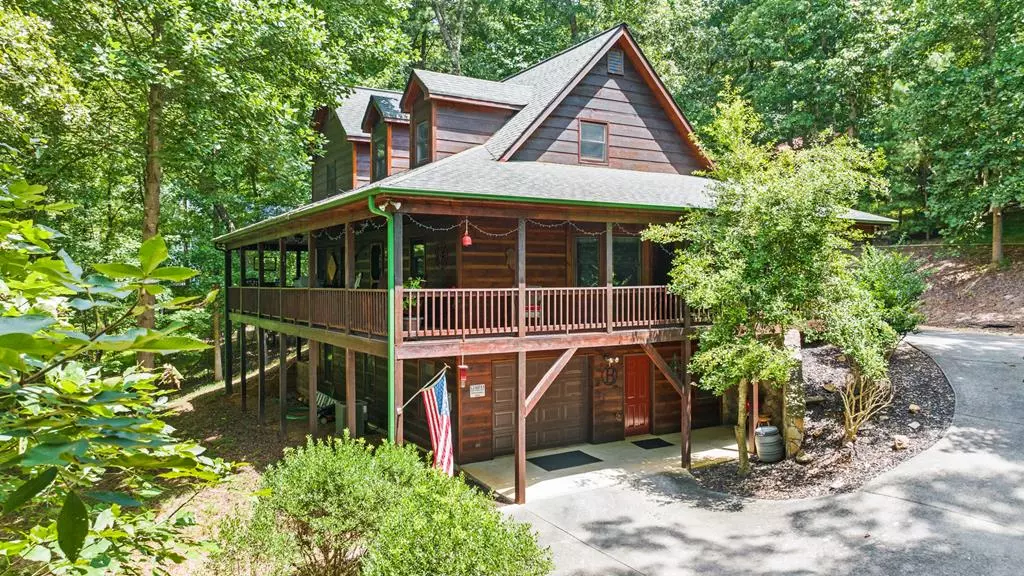 Ellijay, GA 30540,264 Summit Street